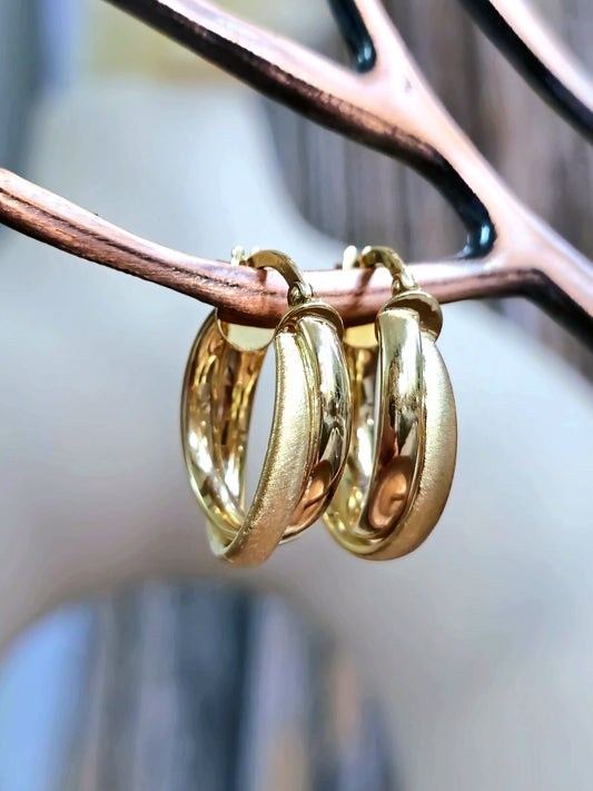 9ct Solid Yellow Gold Crossed Hoop Earrings 22mm Twist Hoops Matt/Shiny Hinge