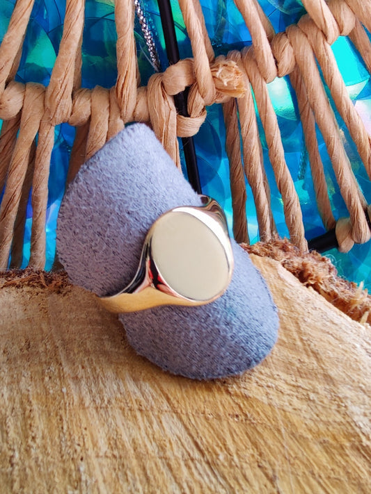 New Solid 9ct Yellow Gold Signet Ring size: U+ Hallmarked 5grams Oval Shape 