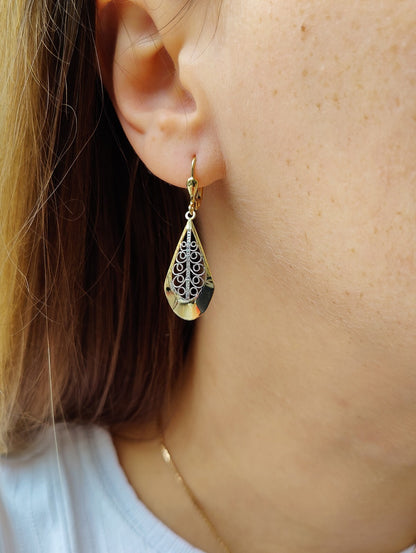 New Solid Drop Dangly Earrings 9ct Yellow Gold Leverback Hallmarked Leaf Pattern