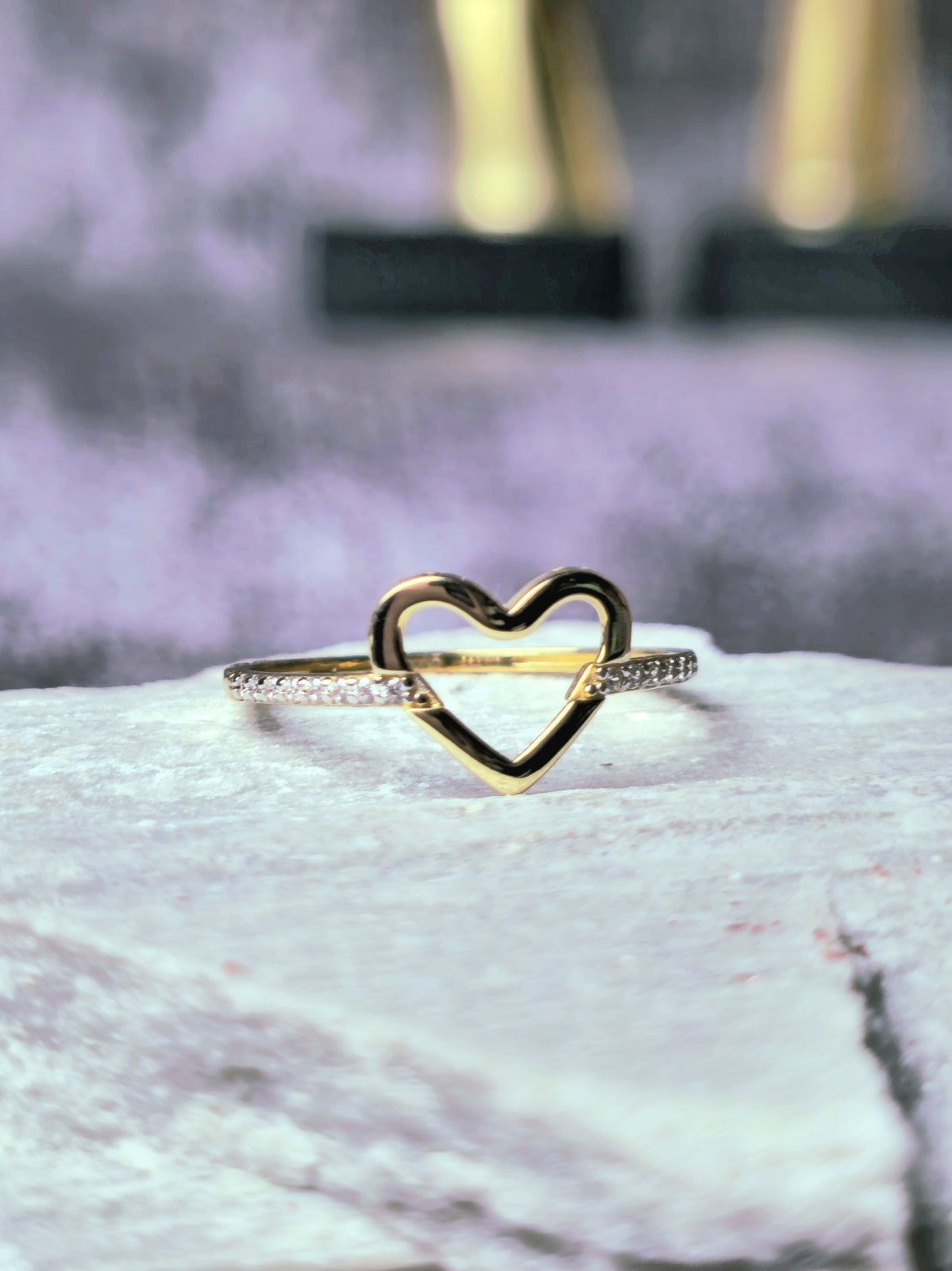New 9ct Yellow Gold Open Heart Shape Ring with C/Z Half Eternity SIZE: P