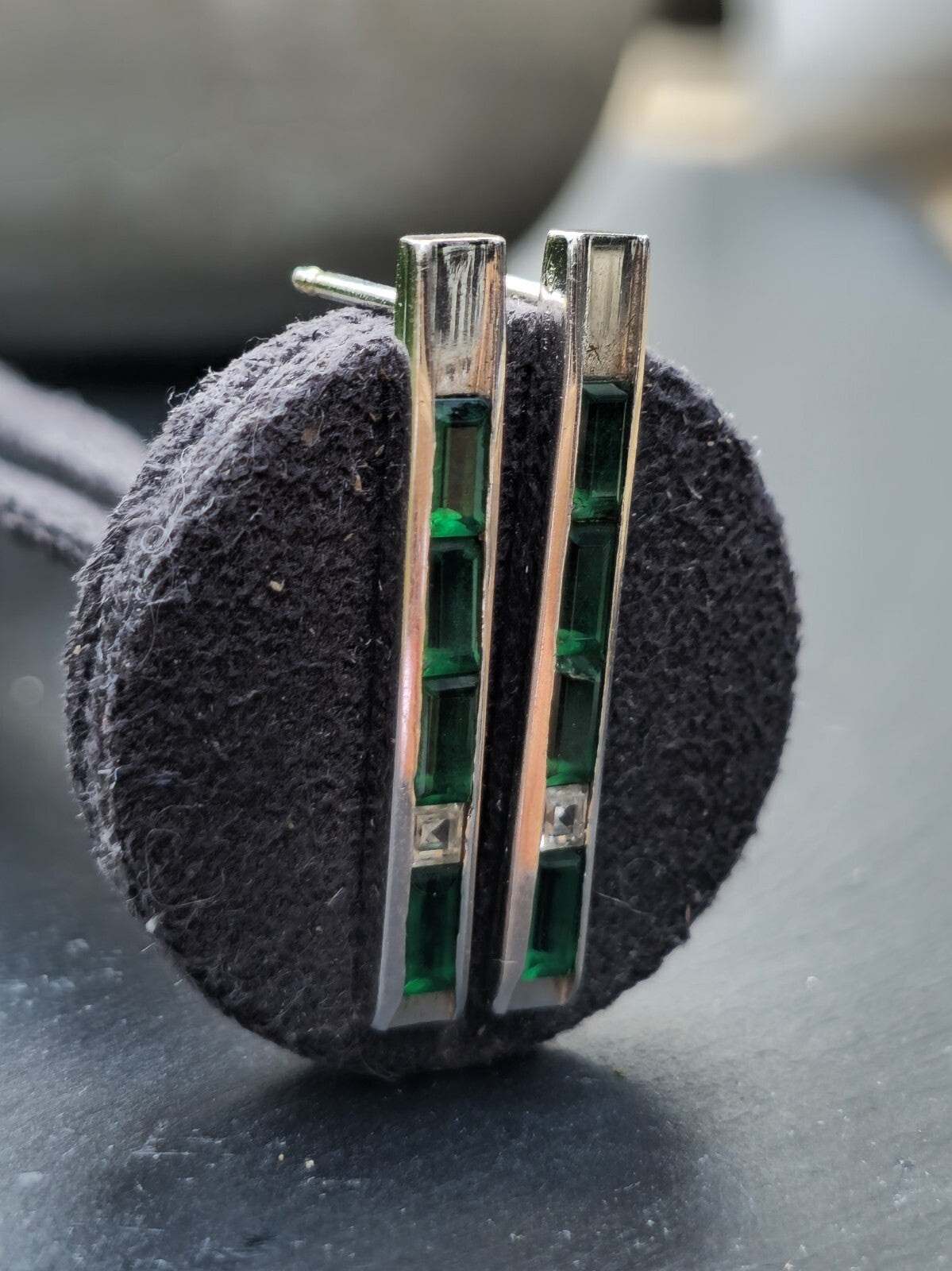 Solid 18K (750) White Gold Stud/Drop Earrings Long Green Stones 5.5grams