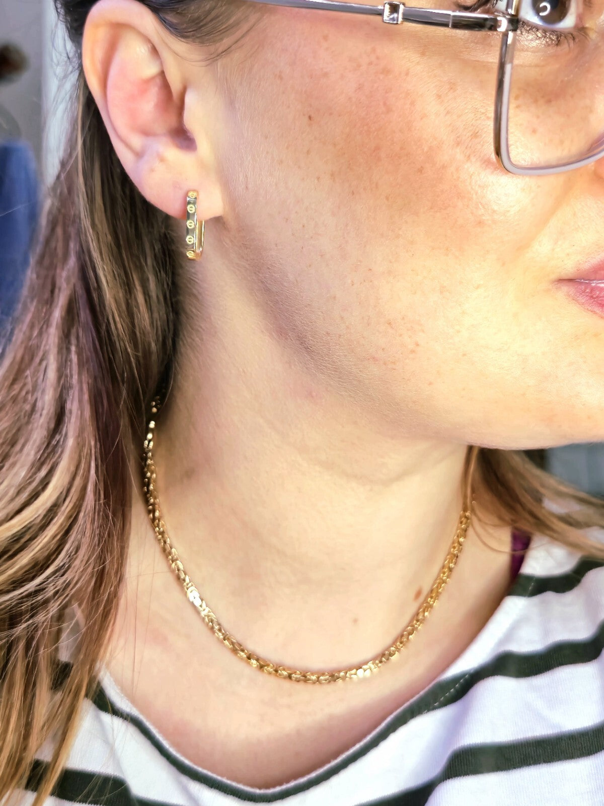 New 9ct Solid Yellow Gold Hoop Earrings Rectangular Hoops 20mm Small Screws