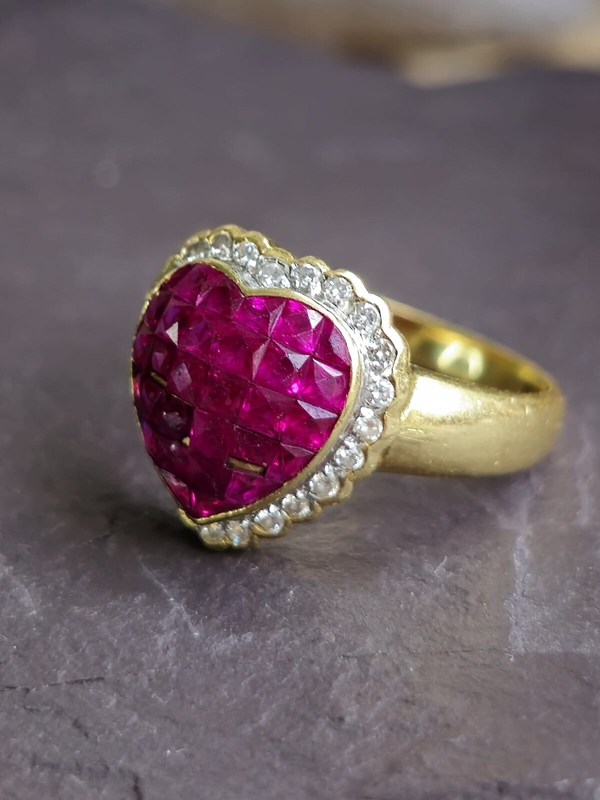 Stunning 14ct Yellow Gold Ruby Heart shape Diamond Halo Ring size M+ French Cut