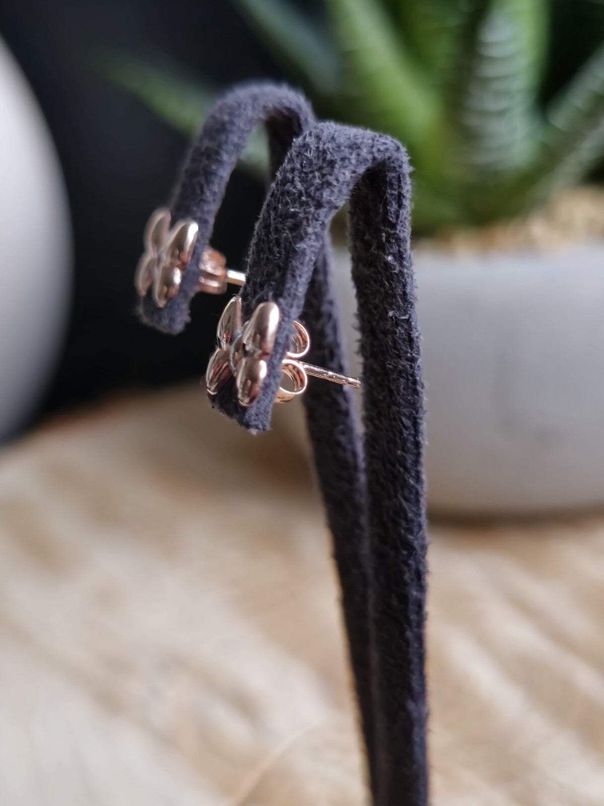 Lovely New 9ct Rose Gold Butterfly Stud Earrings Holiday Summer Kids Cute Gift
