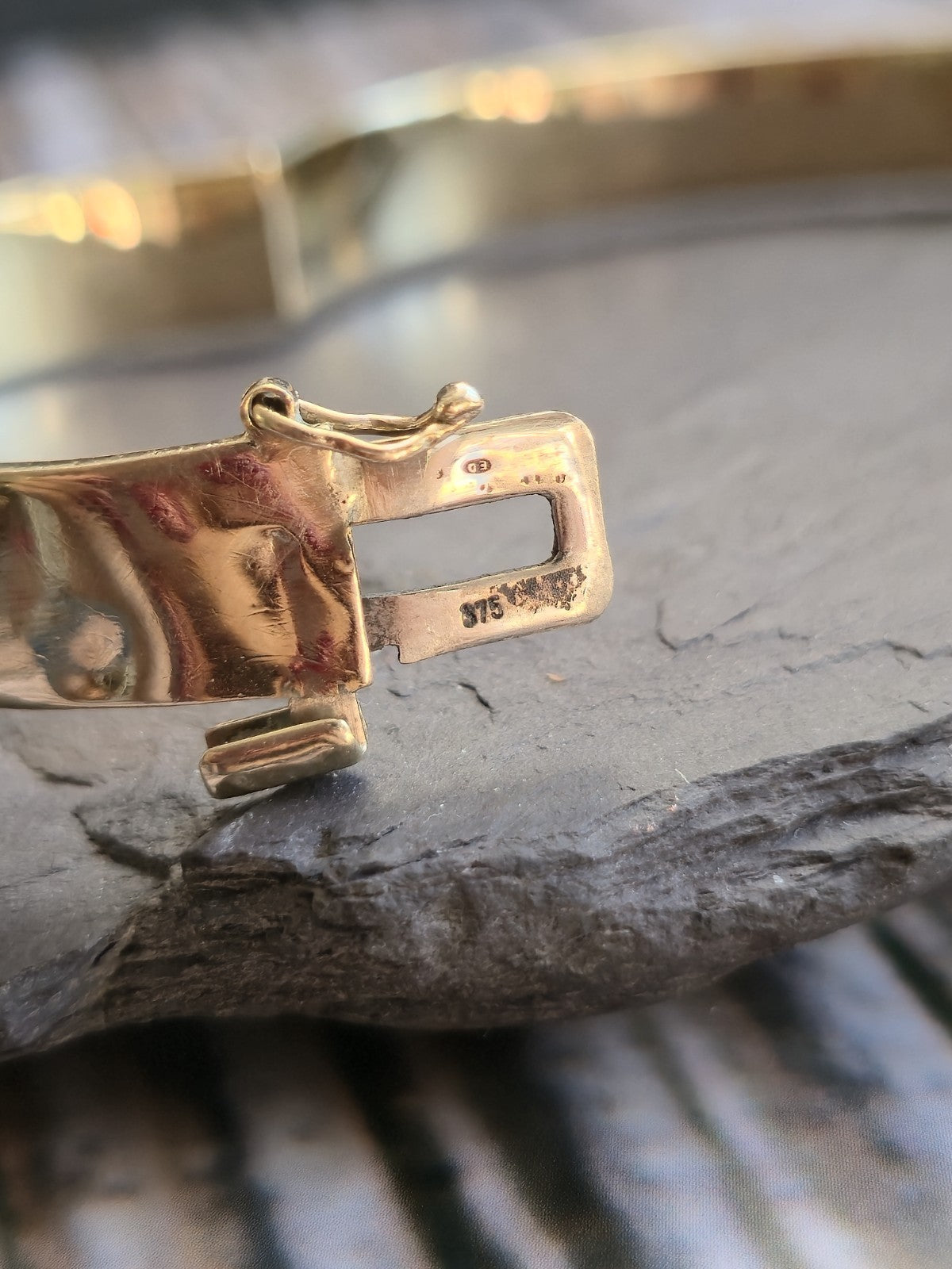 9ct Yellow Gold Chunky Flat Square Plain Bangle Stacking BRACELET 10mm Wide