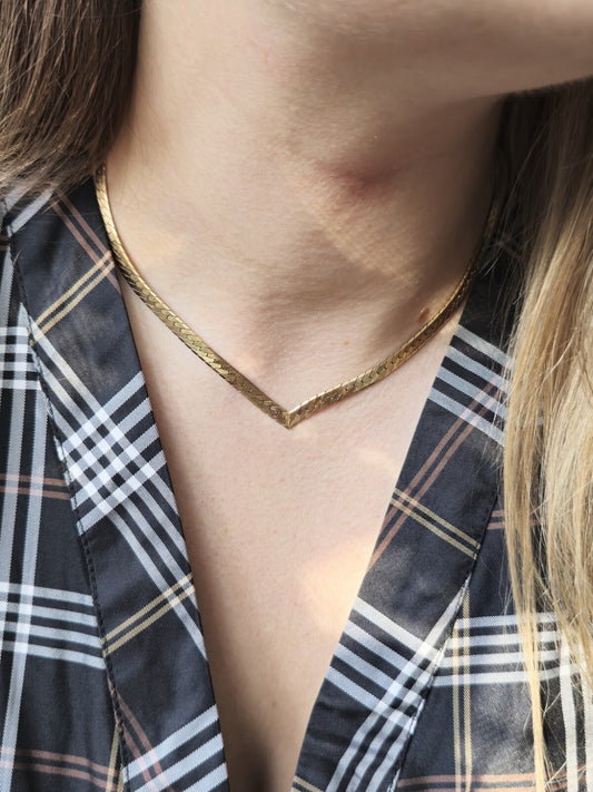Vintage 9ct Solid Yellow Gold Chain/Necklace Herringbone 16inch Hallmarked 4.5mm