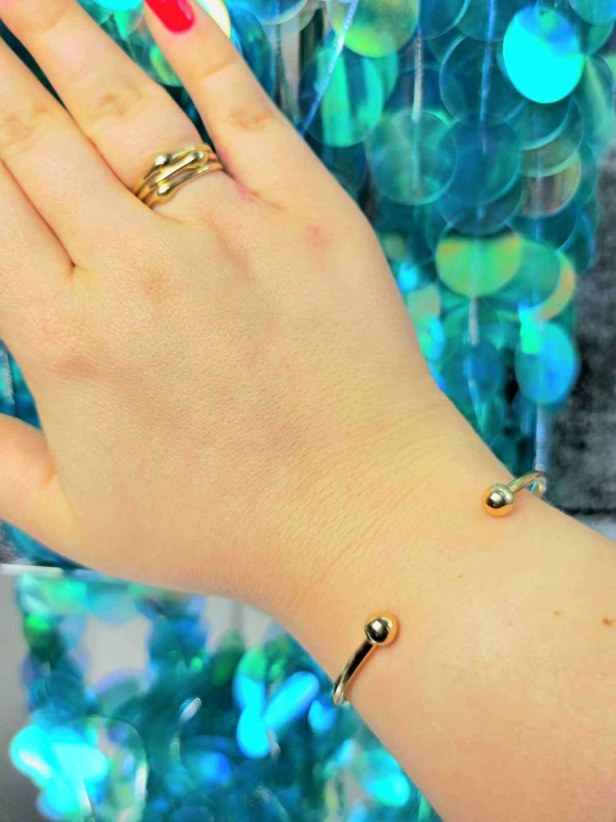 Solid 9ct Yellow Gold TORQUE BANGLE BALL Open Split BRACELET Bottom Hallmaked