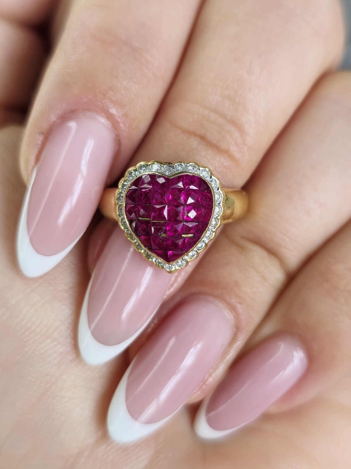 Stunning 14ct Yellow Gold Ruby Heart shape Diamond Halo Ring size M+ French Cut