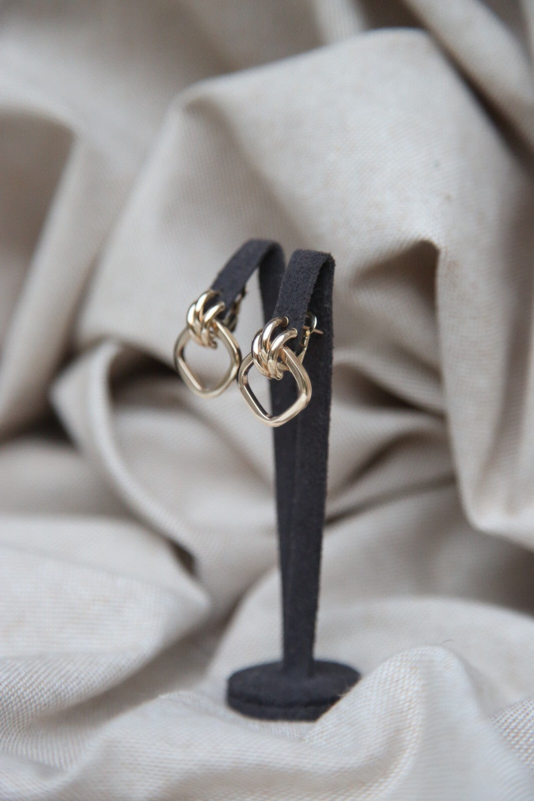 New Solid 9ct Yellow Gold Earrings Studs Knot Omega Clasp Hallmarked