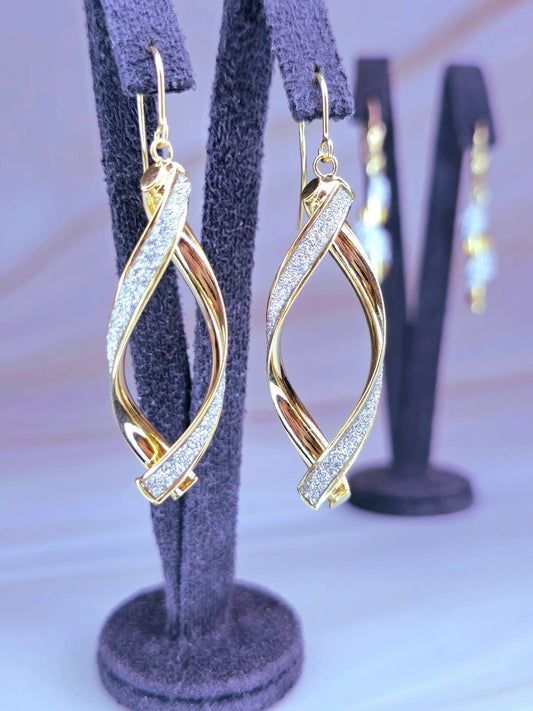New Solid Yellow Gold 9 Carat White Glitter Moondust Twist Earrings HOOK 3.1gram