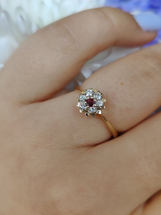 Lovely 9ct Yellow Gold Diamond Ruby Ring Engagement Proposal Flower Ring size M+