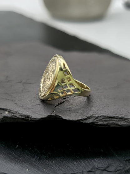 New Solid 9ct Yellow Gold Signet Half Sovereign Coin Ring size K Hallmakerd 19mm