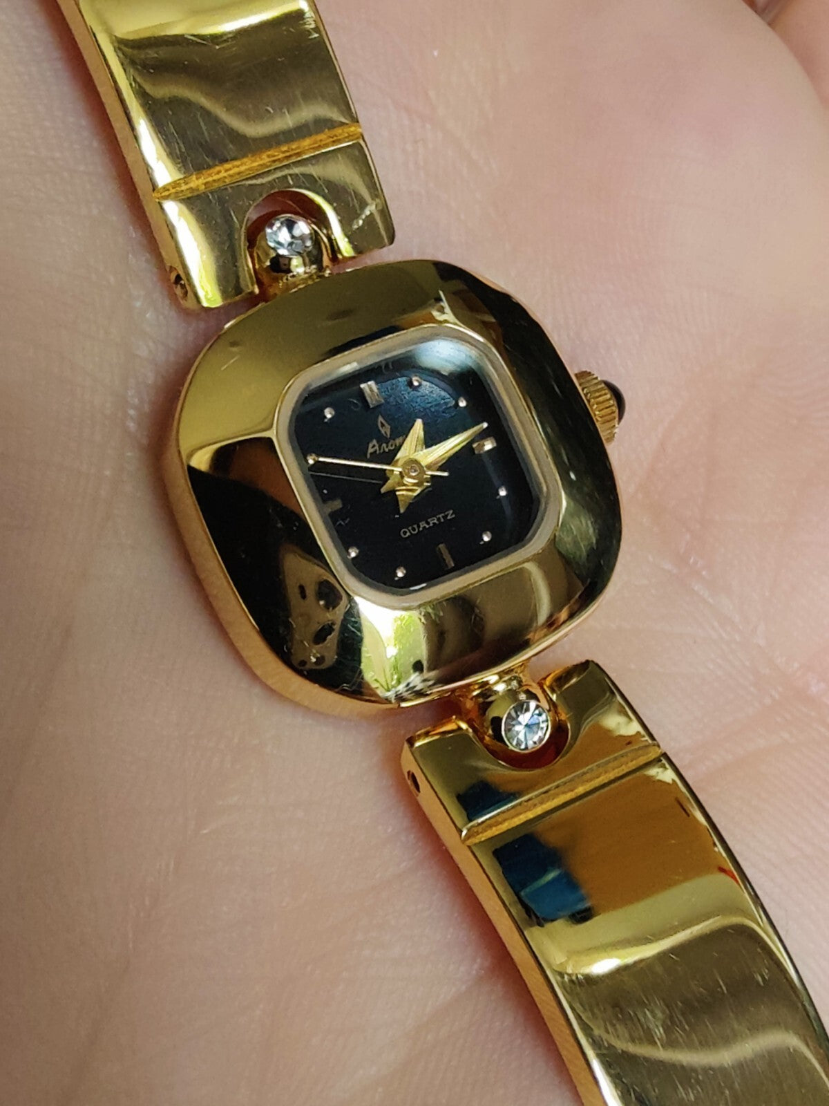 Unique Gold Plated Ladies Watch, Bangle Bracelet, Black Dial, Working, Elegant 