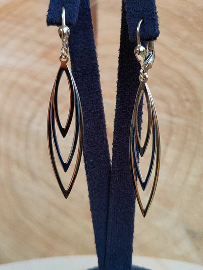 NEW Solid Drop Dangling Earrings 9ct Yellow Gold Leverback Hallmarked Leaf