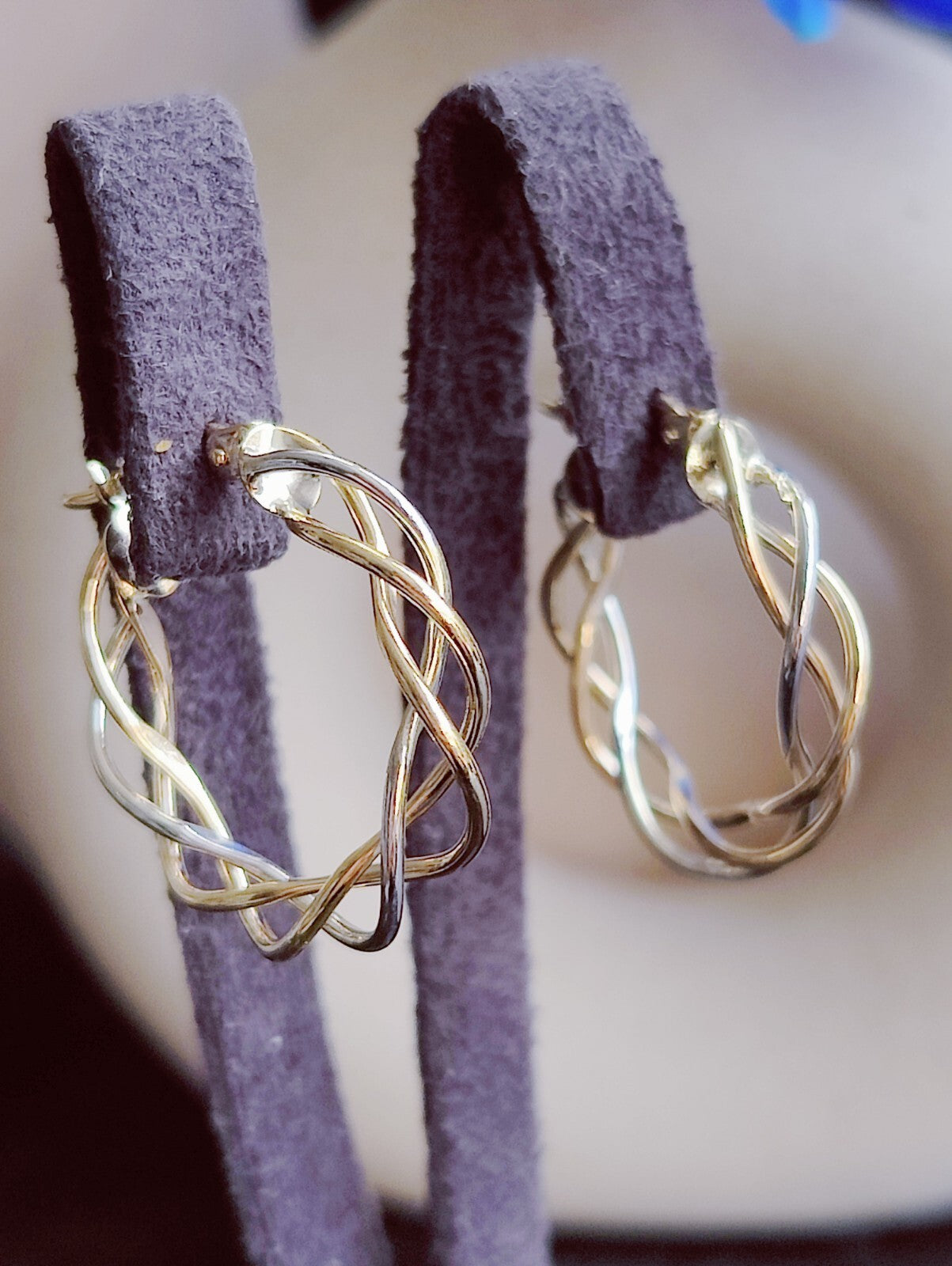 Twisted 9ct Solid Yellow/White Gold Wired Hoop Earrings Creole Wire Hoops 23mm