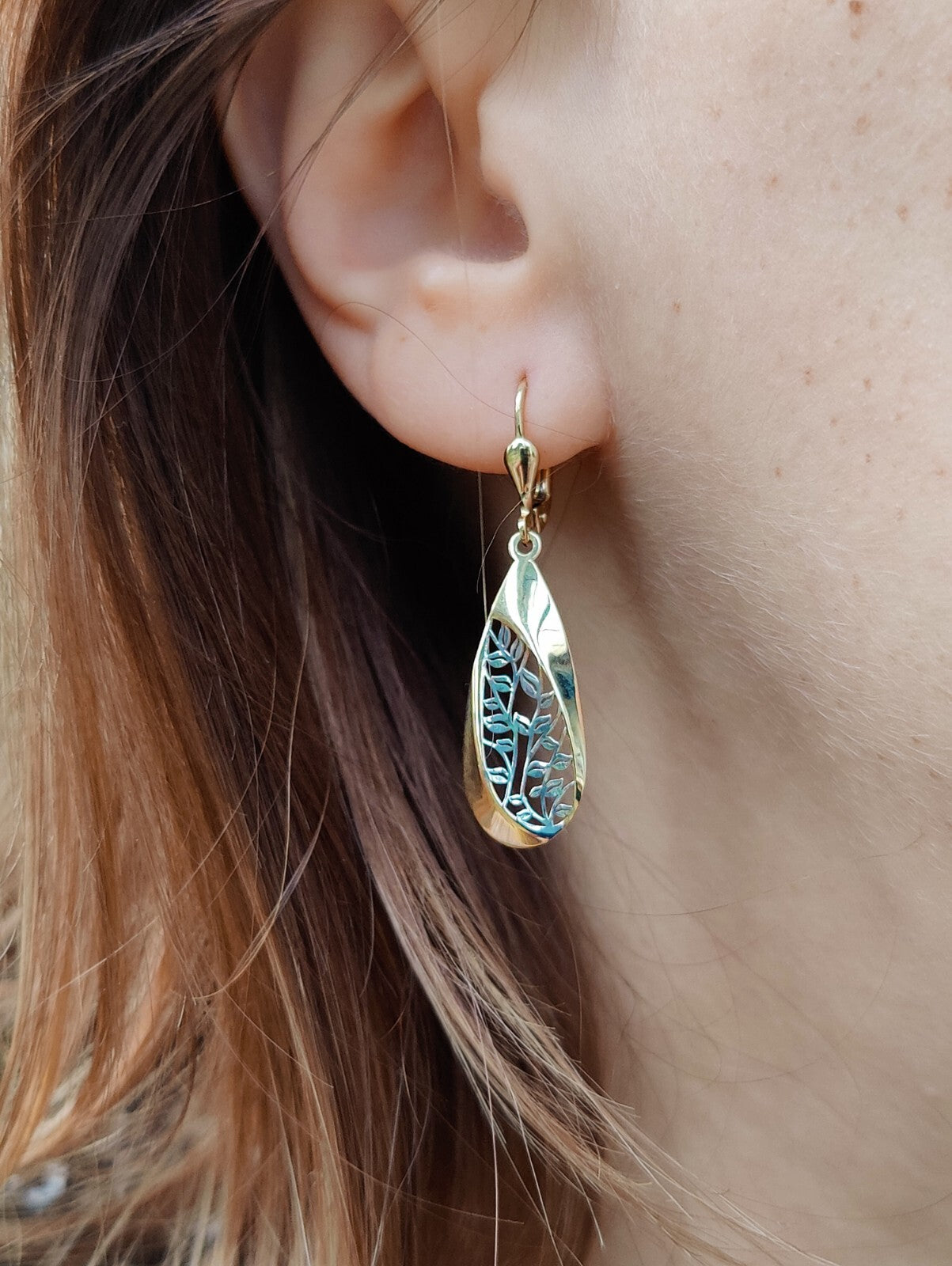 Solid Drop Dangly Earrings 9ct Yellow Gold Leverback Hallmarked Tree Pattern