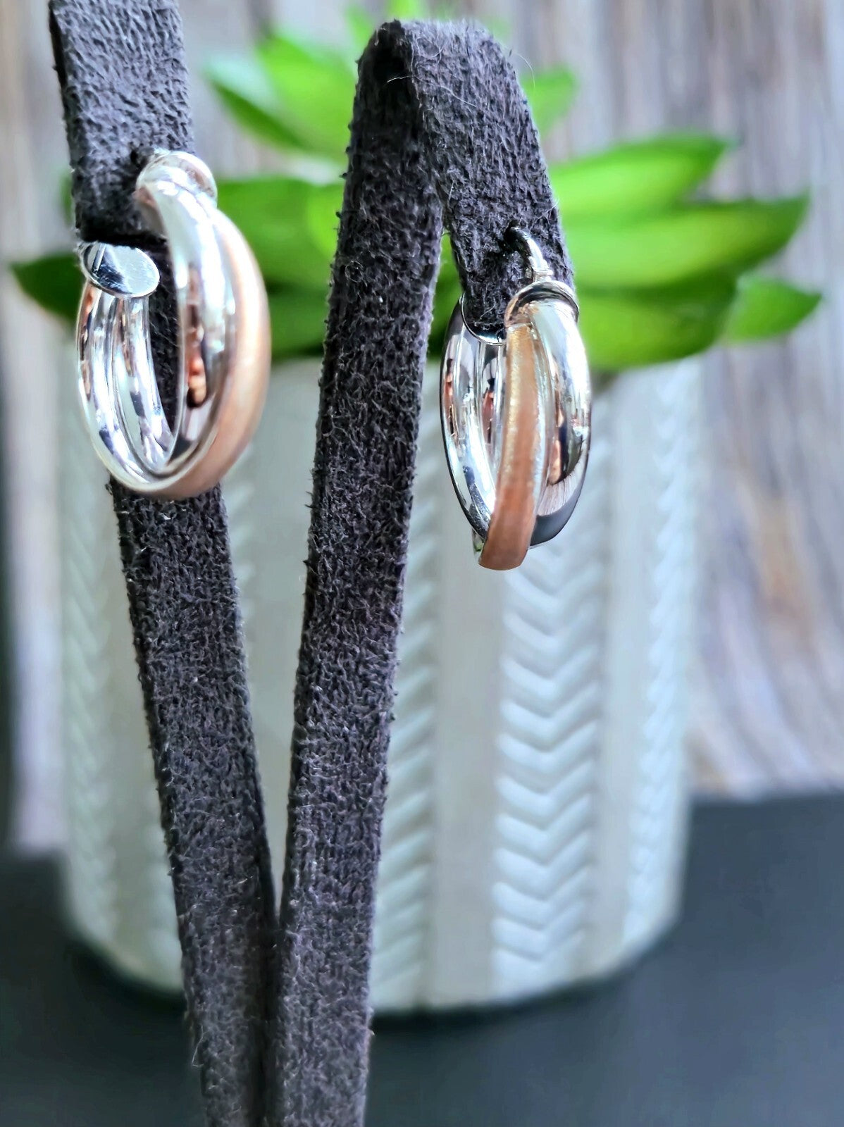 9ct Solid White/Rose Gold Crossed Hoop Earrings 22mm Twist Hoops Matt/Shiny