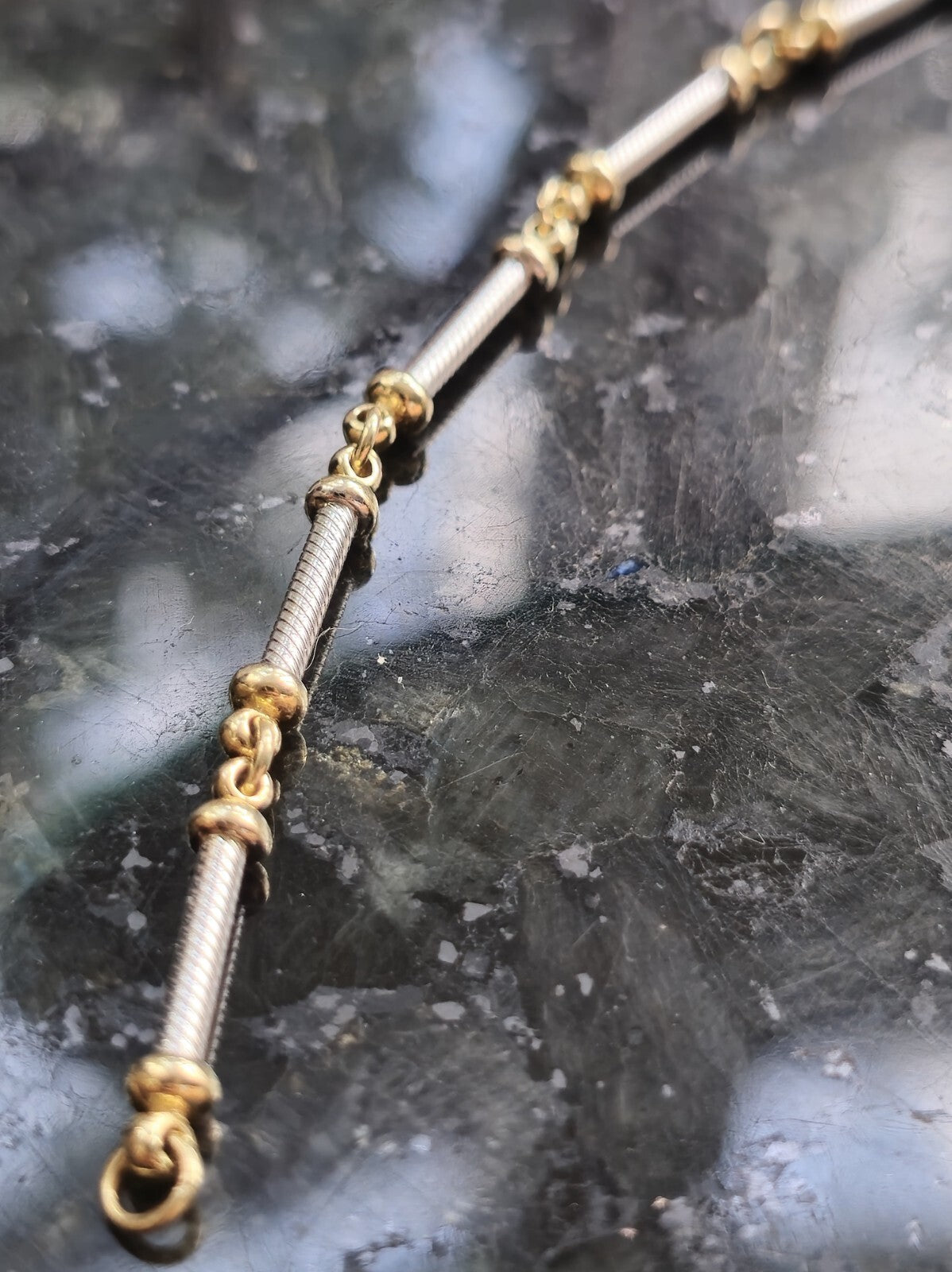 Solid 9ct White/Yellow Gold BRACELET Twisted TUBE link  7.8inch/20cm