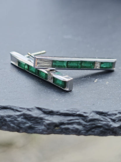 Solid 18K (750) White Gold Stud/Drop Earrings Long Green Stones 5.5grams