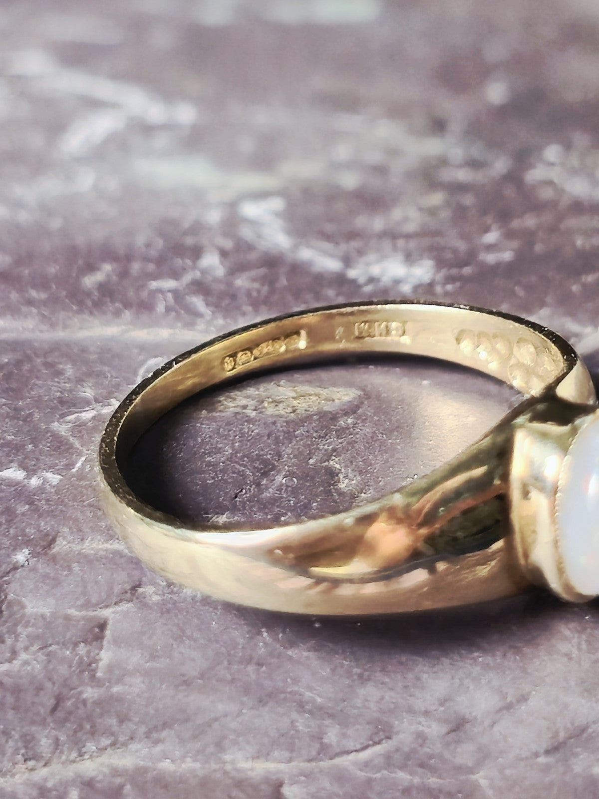 Cute Solid 9ct Yellow Oval Cabochon Opal Ring Bezel Set size M Pinky Signet Ring