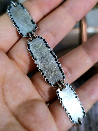 18ct White Gold Boohoo Bracelet Heavy and Solid Handmade Enamel Decor 10.5grams