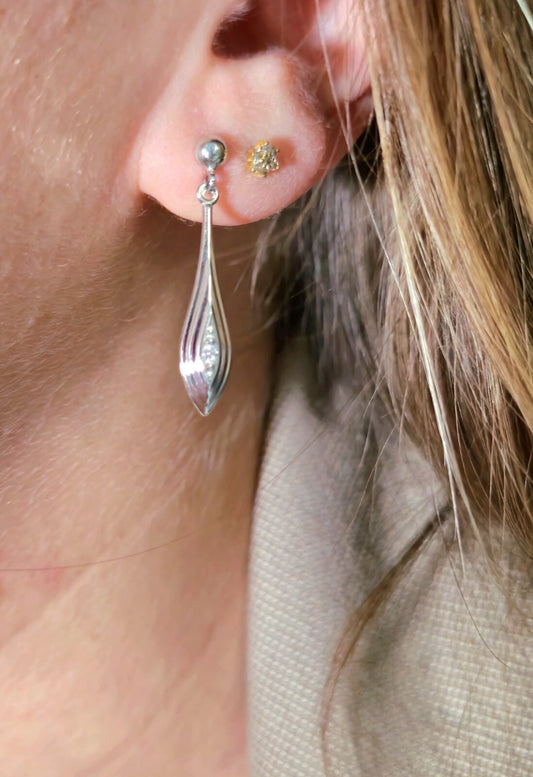 New 9ct White Gold Drop Dangling Earrings with CZ Butterfly Hallmarked Elegant