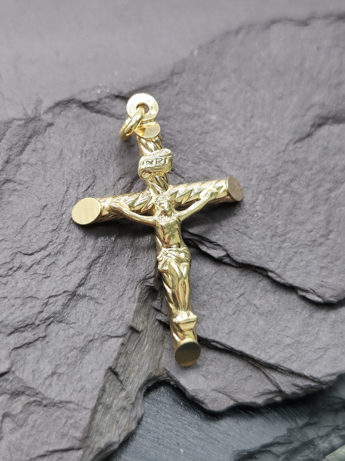 New Solid 9ct Yellow Gold Cross with Jesus Pendant 35mm x 20mm Hallmarked