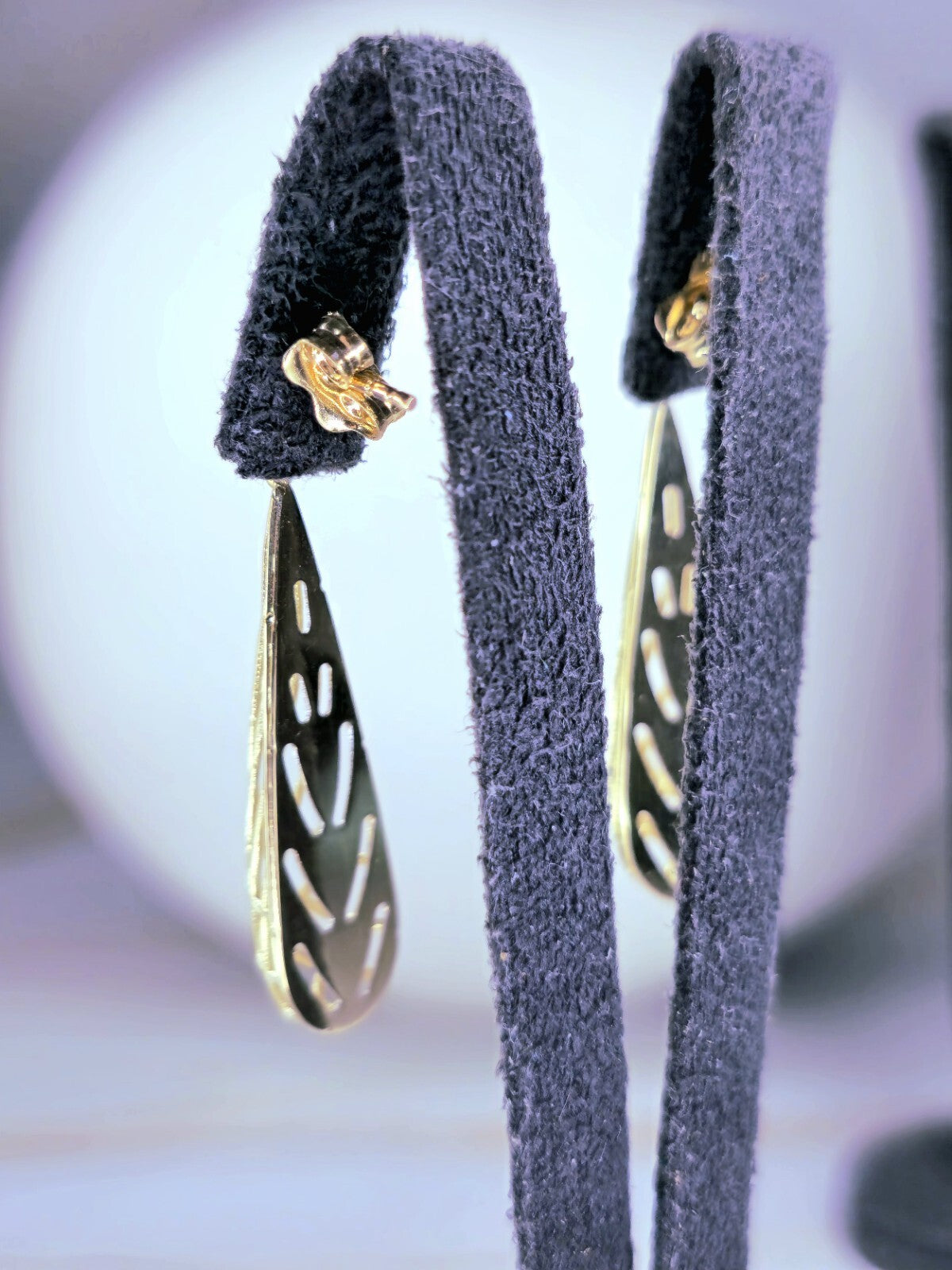 New Solid 9ct Yellow/White Gold Drop Earrings Butterfly Dangling 35mm 3D Pear