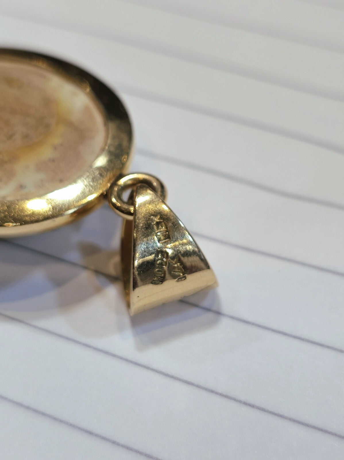 14ct Solid Yellow Gold Big Australian Opal Pendant Oval Shape Hallmarked 31mm