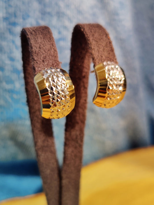 New Solid 9ct Yellow/White Gold Stud Earrings Pattern Diamond Cut Butterfly