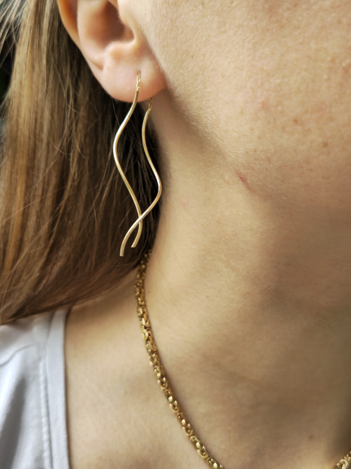 New 9ct Yellow Gold Twist Drop Earrings DOUBLE Squiggle Pull Through Wavy Moving
