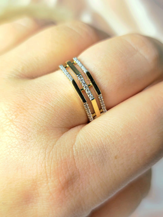 New 9ct Yellow Gold Triple Row Hexagon Shape C/Z Ring size: P see-through Band