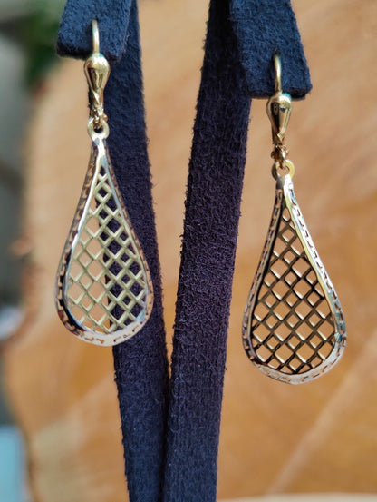 9ct Yellow Gold Drop Dangly Earrings Leverback Hallmarked Decorative Pattern 