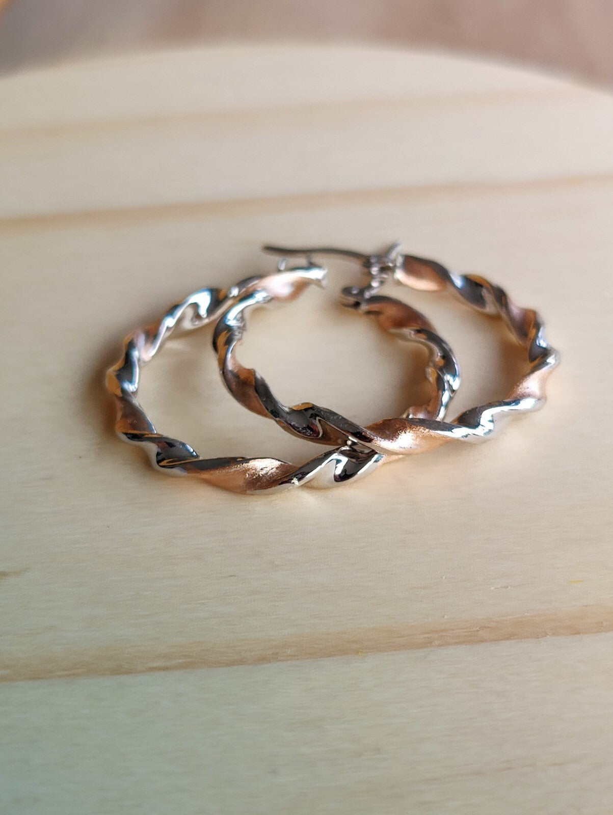 9ct White and Rose Gold Twist Hoop Earrings 2.7 grams 40mm Hallmarked New