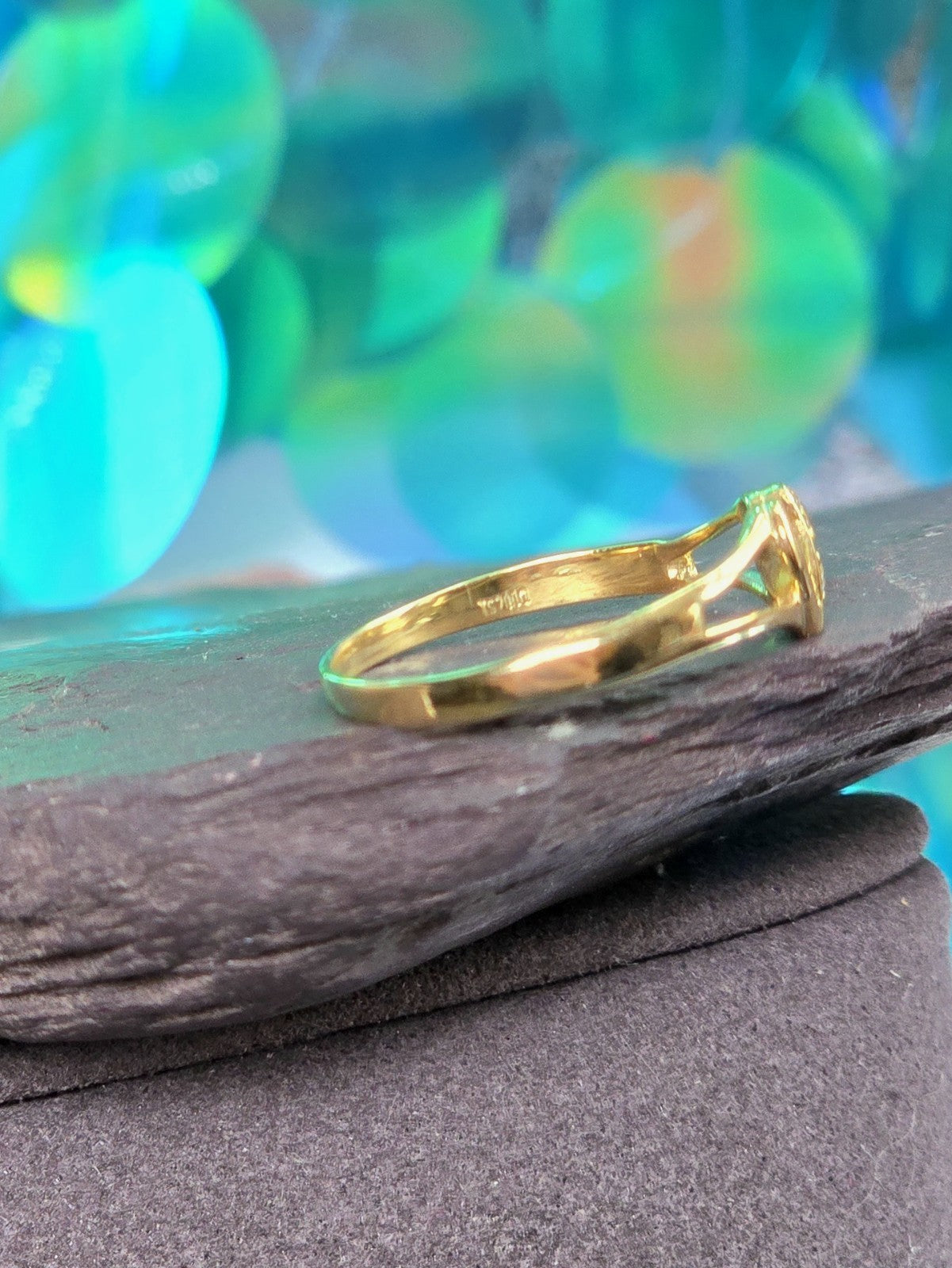 9ct Yellow Gold Heart shape Ring With Diamonds Size N Hallmarked See Through