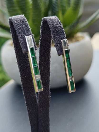 Solid 18K (750) White Gold Stud/Drop Earrings Long Green Stones 5.5grams
