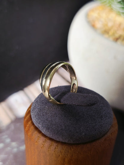 9ct Yellow Gold Ring Trinity Band Size H Pinky Finger Ring 3grams Hallmarked