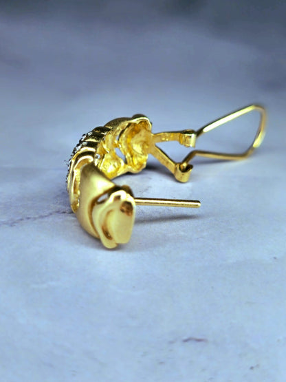 Solid 14k Yellow Gold Jewellery Set of Diamond Ring and Earrings Omega Clasp Mat