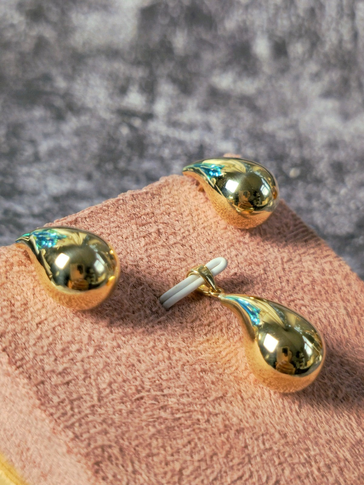 Solid 9k Yellow Gold Set of Pendant and Earrings Bottega Fashion Popped Drop