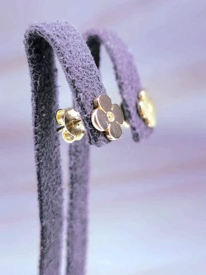 Lovely New 9ct Yellow Gold Butterfly Stud Earrings Clover C/Z Summer Kids Gift