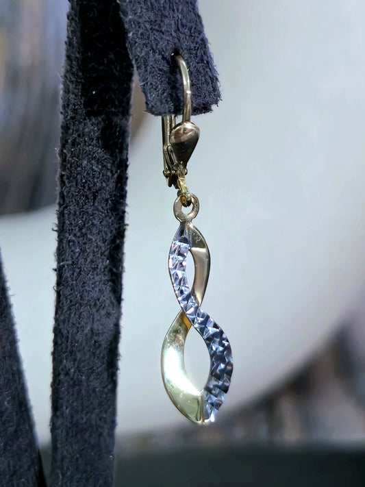 New 9ct Yellow/White Gold Drop Dangle Earrings Diamond Cut 8-Shape Leverback