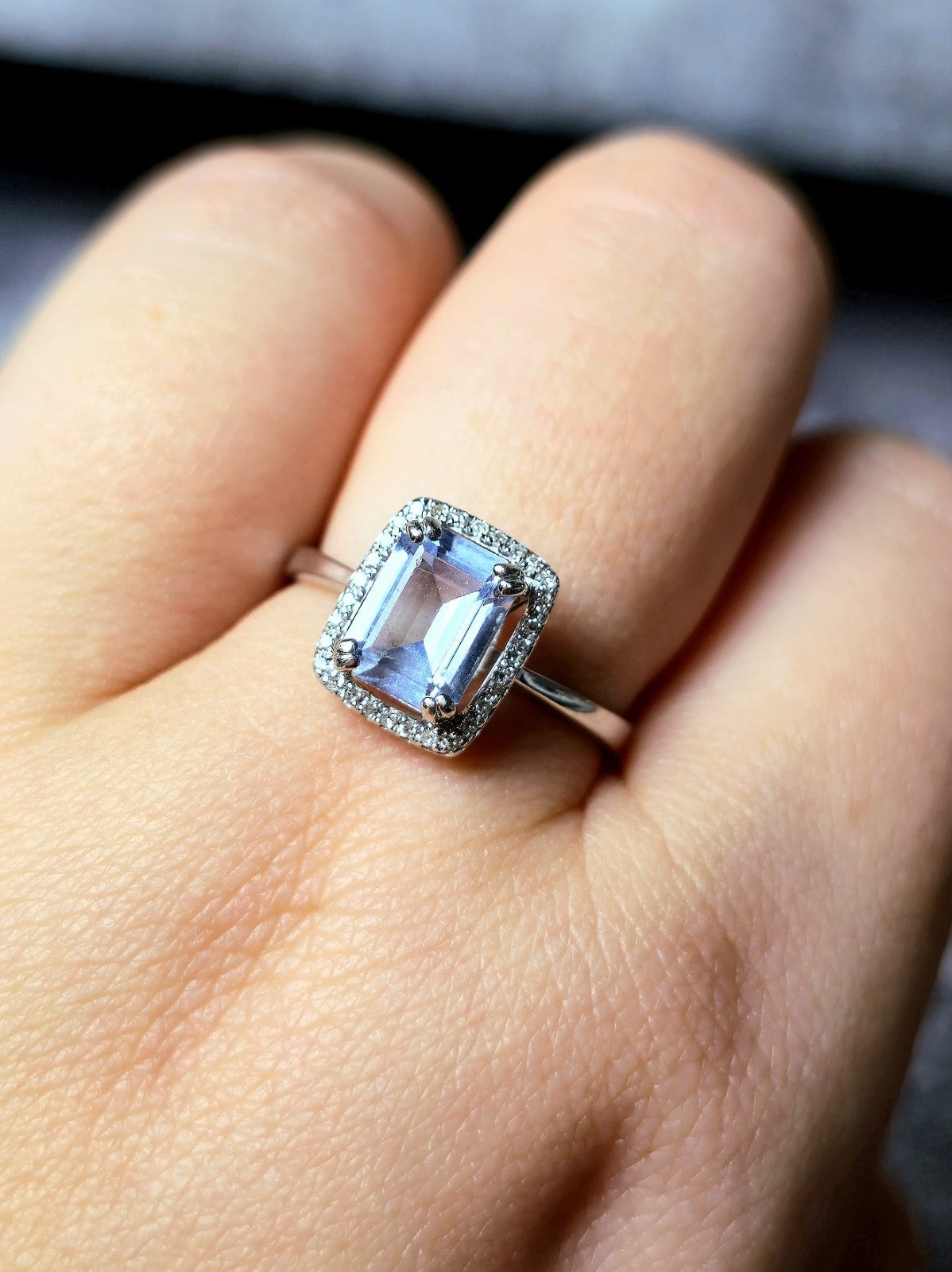 Stunning 9ct White Gold Aquamarine Diamond Halo Dress Ring Cocktail size P