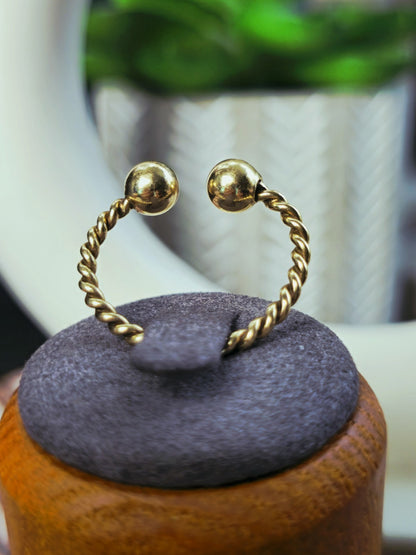 9ct Yellow Gold Split Ball Ends Ring Twisted Shank Size N-Q Adjustable Size 375