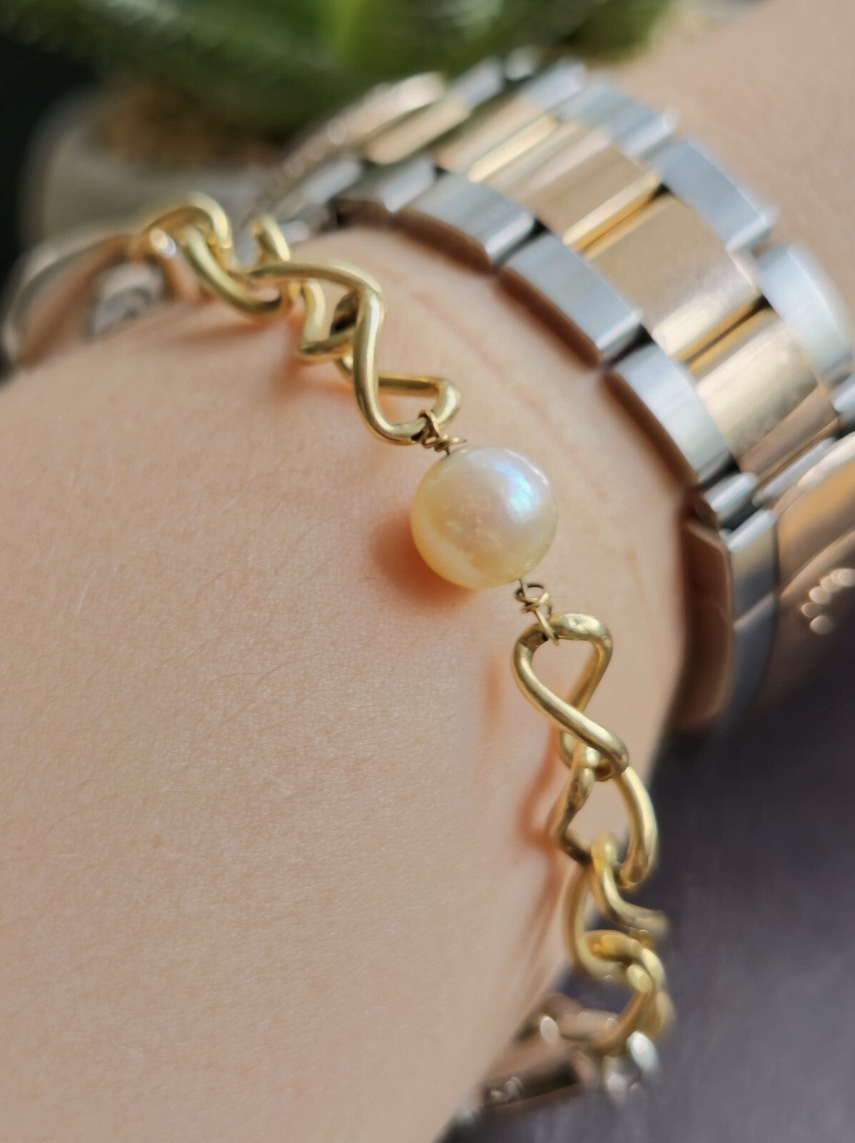 Solid 18k Yellow/White Gold Pearl Bracelet Hollow