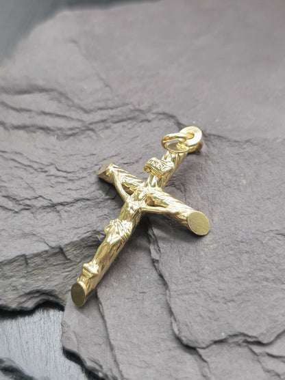 New Solid 9ct Yellow Gold Cross with Jesus Pendant 35mm x 20mm Hallmarked