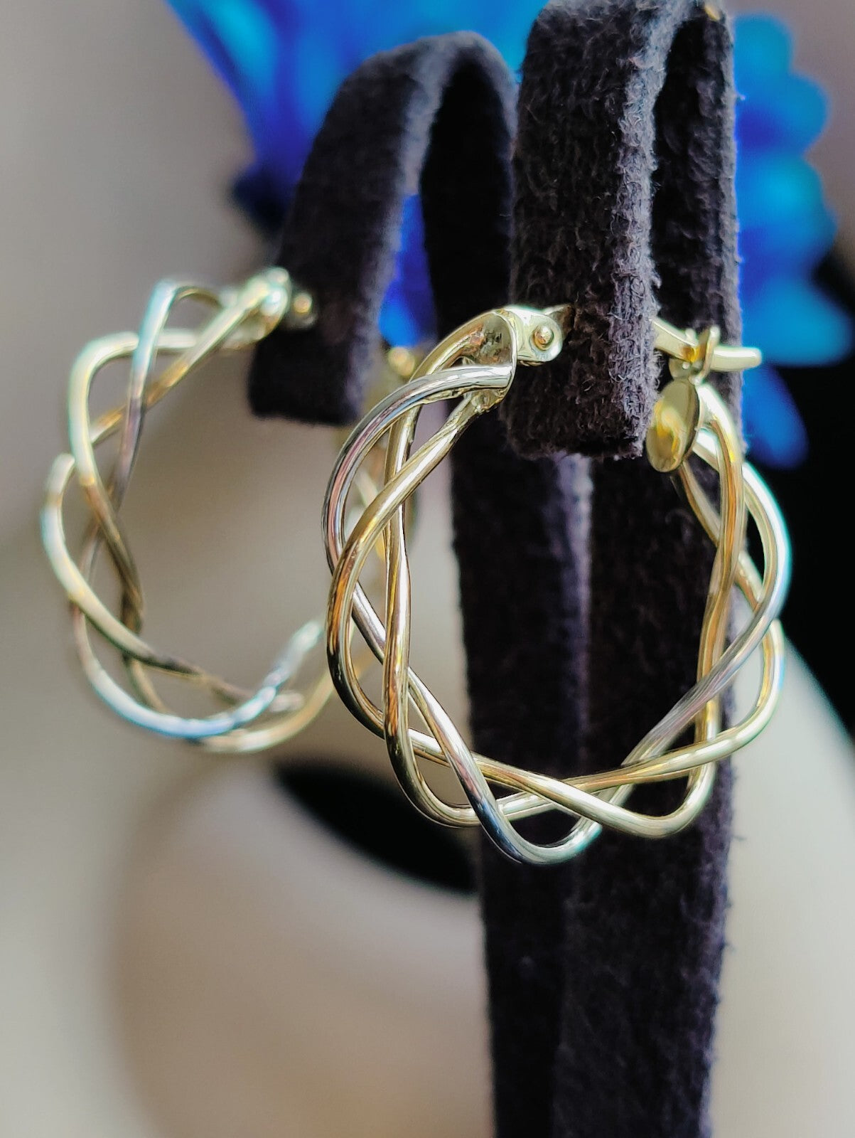 Twisted 9ct Solid Yellow/White Gold Wired Hoop Earrings Creole Wire Hoops 23mm
