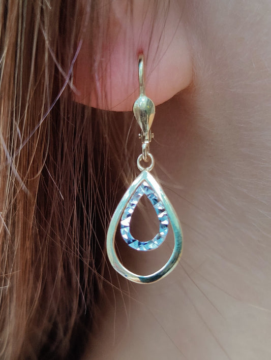 9ct Yellow Gold Solid Drop Dangly Earrings Leverback Hallmarked Diamond Cut