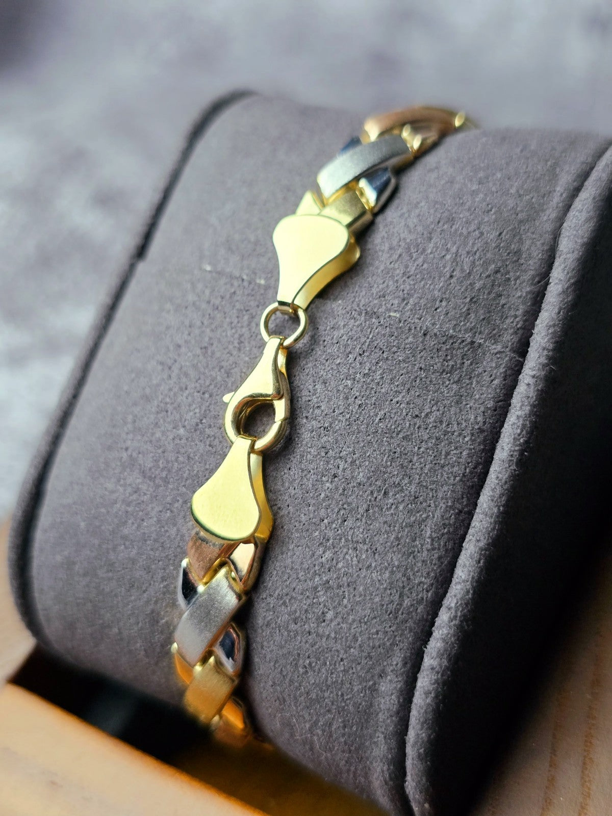 New 9ct Multicolour Gold Braided Chunky Bracelet X Shaped Brushed Matt 7'' long