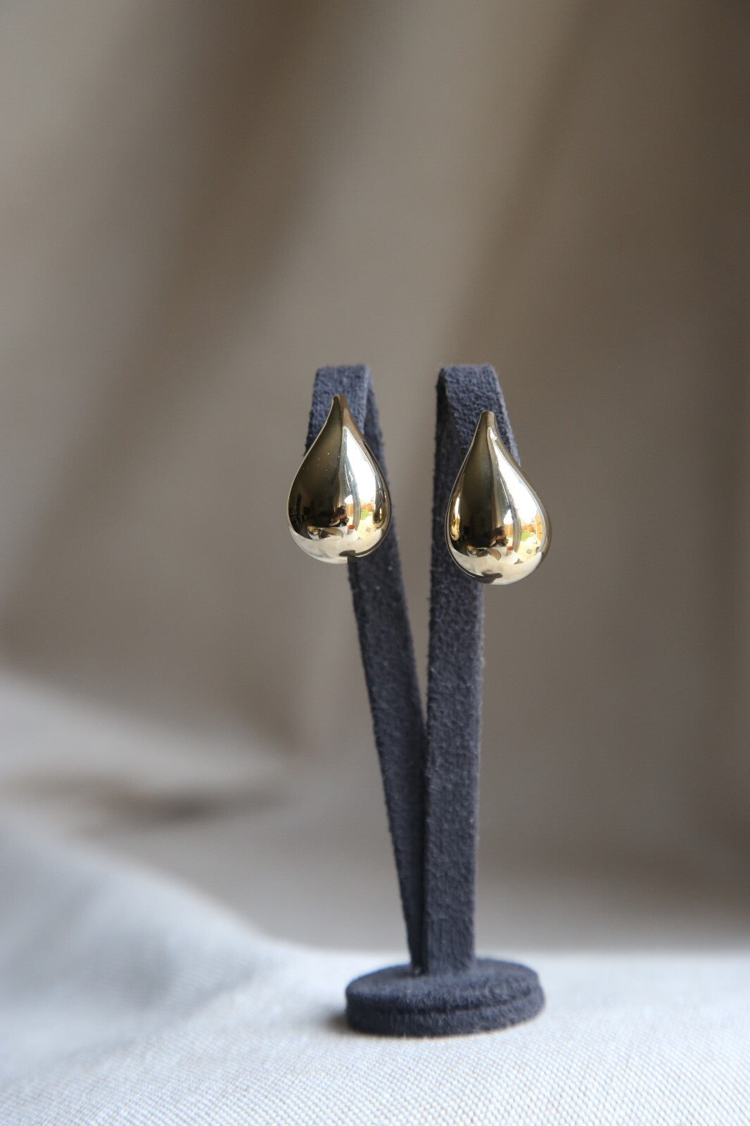 New 9k Yellow Gold Trendy Big Thick Waterdrop Tear Drop Earrings Bottegac 25mm