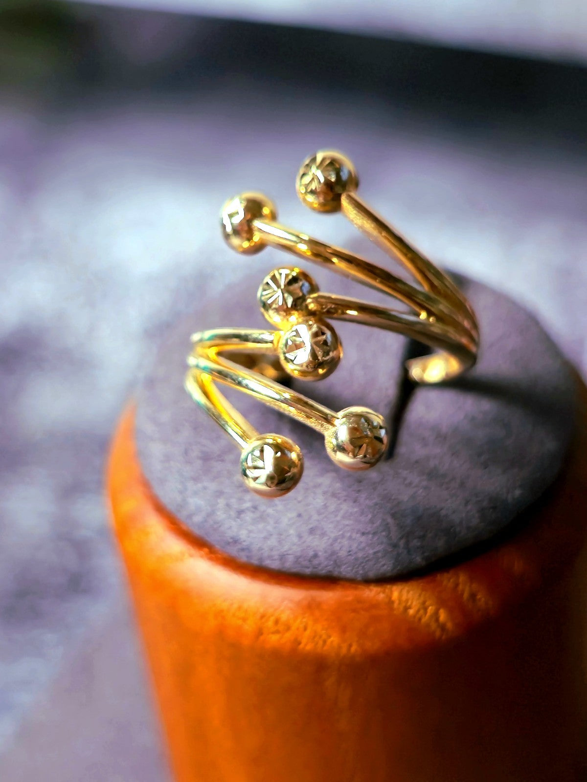 14K Yellow Gold Fancy Statement Design Ring Split Shank Diamond Cut Balls size M